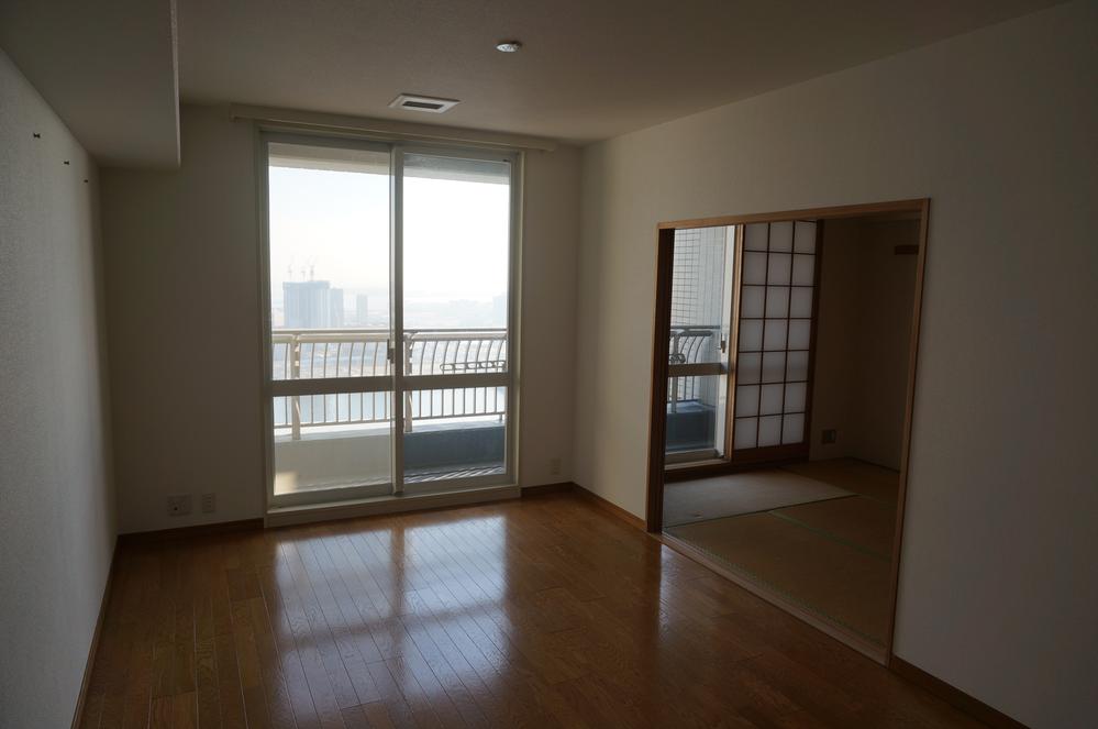 Living. Indoor (12 May 2013) Shooting