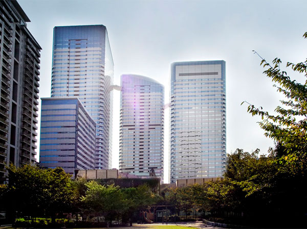 Surrounding environment. Harumi Island Triton Square (about 390m)