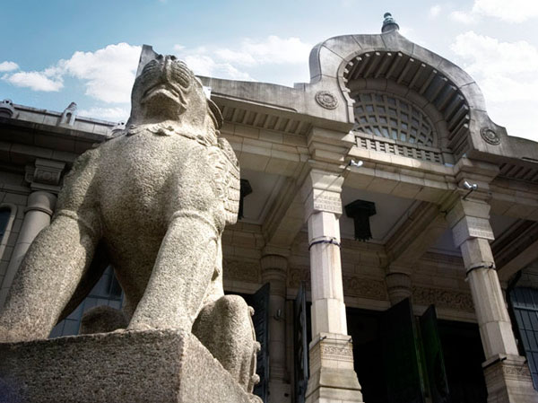 Surrounding environment. Tsukiji Honganji (about 780m)