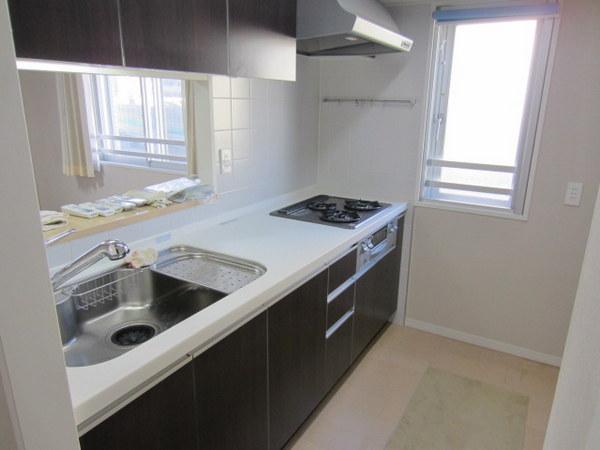 Kitchen. System kitchen ・ With water purifier