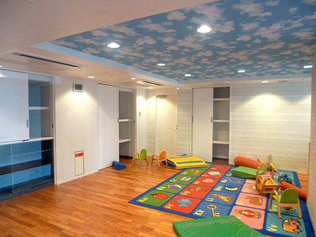 Other common areas. The third floor is a children's room.