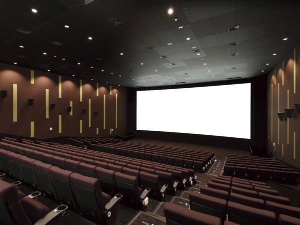 Surrounding environment. In Nihonbashimuromachi east district, We re-development is underway to begin to create a more attractive town while leaving the Nihonbashi likeness. It is unified with sophisticated design the entire town around the central street, Equipped with a theater and museums, New business and high-sensitivity shops by the long-established, Cafe, Restaurants, etc. will be maintenance. (TOHO Cinemas Nihonbashi (tentative name) Rendering / March 2014 scheduled to open / About 730m) ※ Muromachi east district development Nihonbashi (completed in January 2014, The same year March scheduled to open)