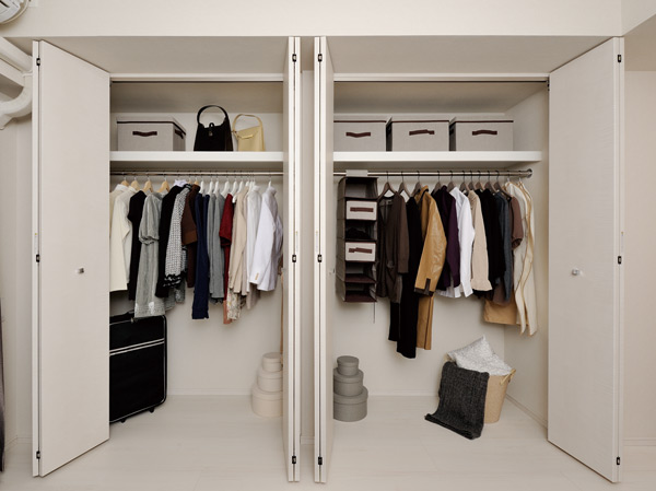 Receipt. Closet (some type, such as Atype)