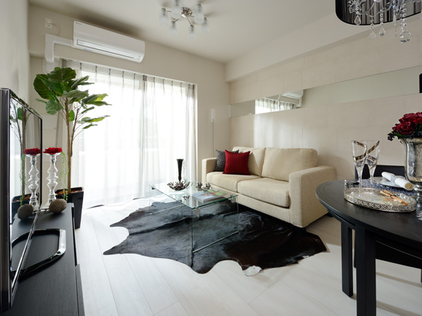 Room and equipment. Living space that expresses the modern sensibility that symbolizes the city life.  ※ Atype model room LIVING DINING ROOM