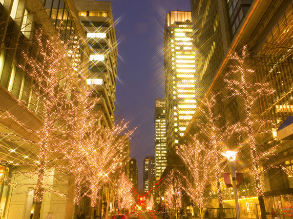 Surrounding environment. Town can enjoy off not only on, Marunouchi.  ※ Marunouchi Naka-dori (a 15-minute walk / About 1200m)