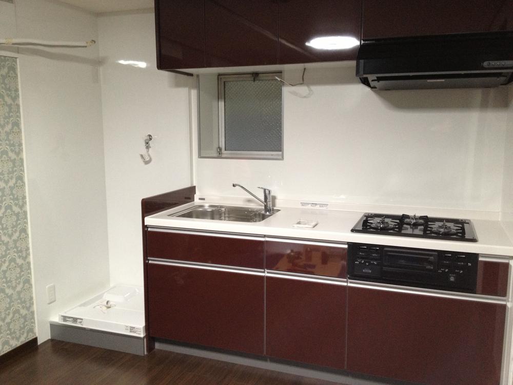 Kitchen. Indoor (11 May 2013) Shooting