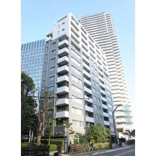 Local appearance photo. Massive structure full of sense of craftsmanship live