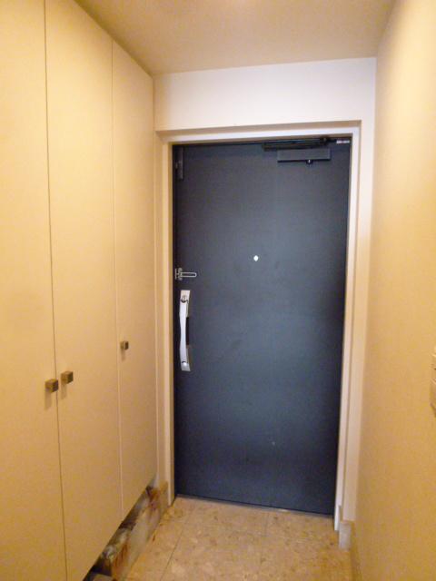 Entrance. Local (September 2012) shooting