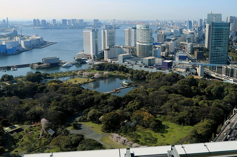 park. To Hamarikyu Garden 1400m