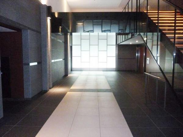 Entrance. Common areas