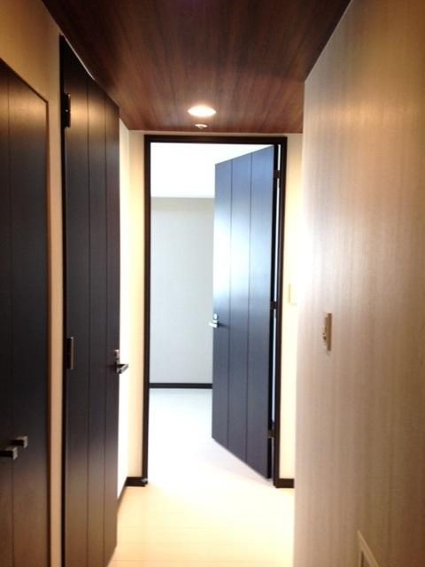 Entrance. Entrance of wallpaper, Rather than the mass-produced products, In the highest grade of SANGETSU, It has become a chic design! !