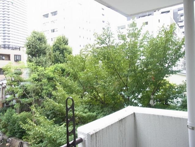 View photos from the dwelling unit