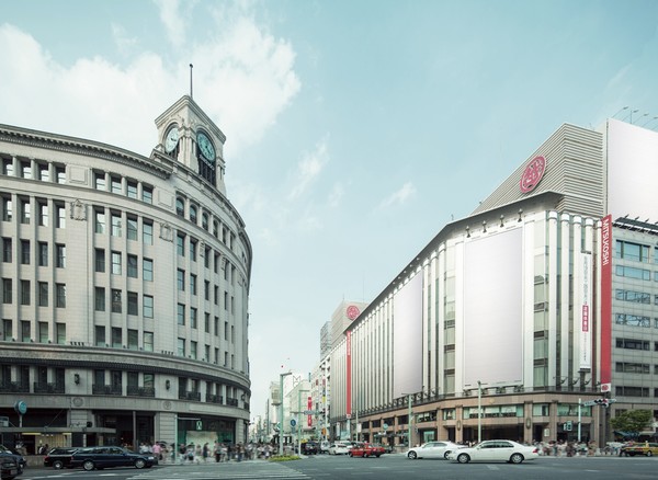 Ginza 4-chome near the intersection ※ About than local 2200m