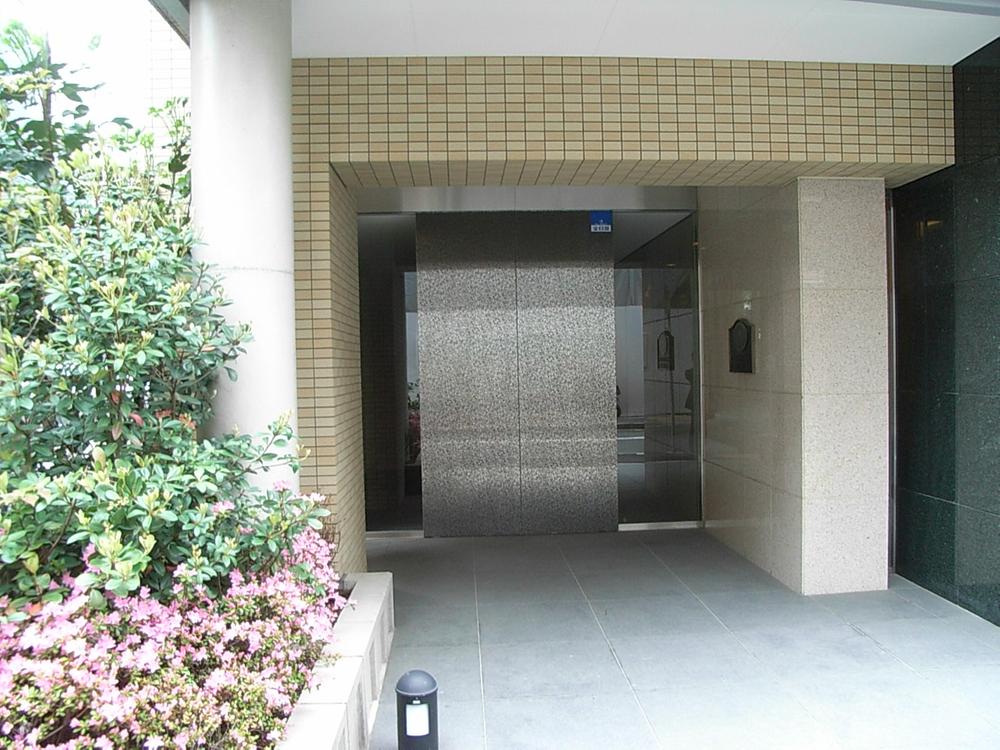 Local appearance photo. local