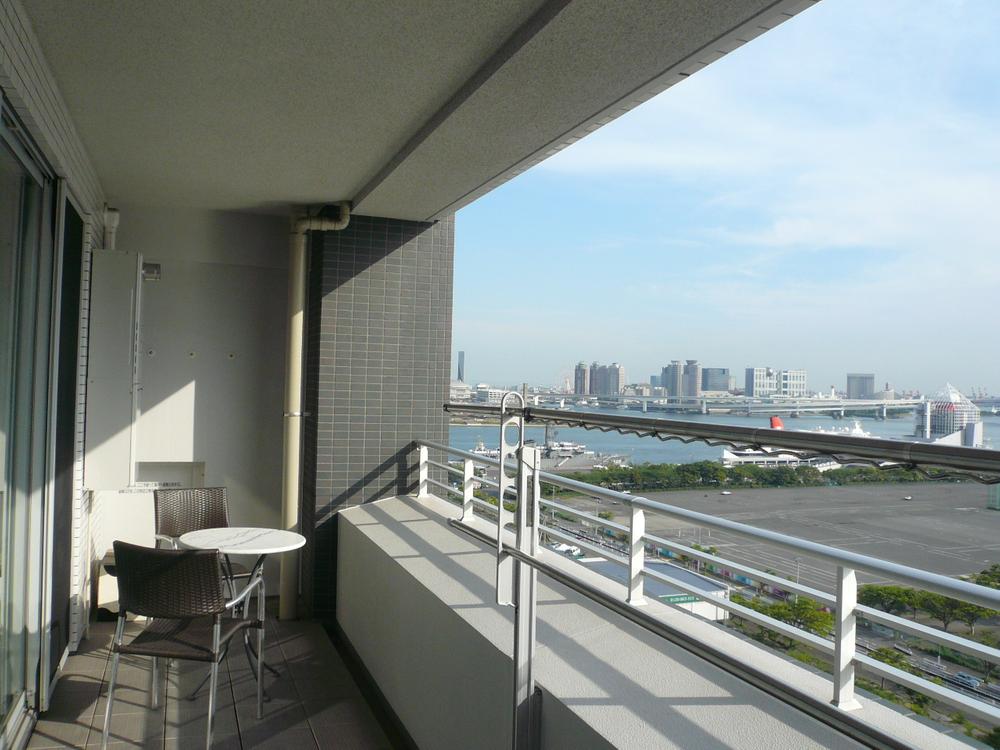 Balcony. Local (May 2013) Shooting