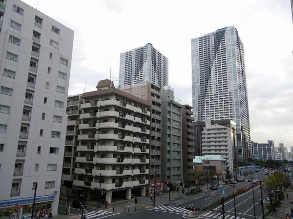 View photos from the dwelling unit