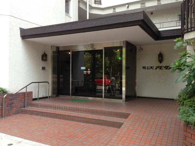 Entrance. entrance / Auto-lock (with running time limit)