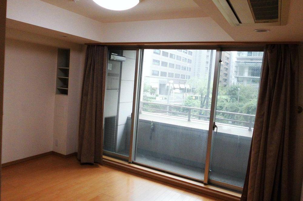 Living. Indoor (10 May 2013) Shooting