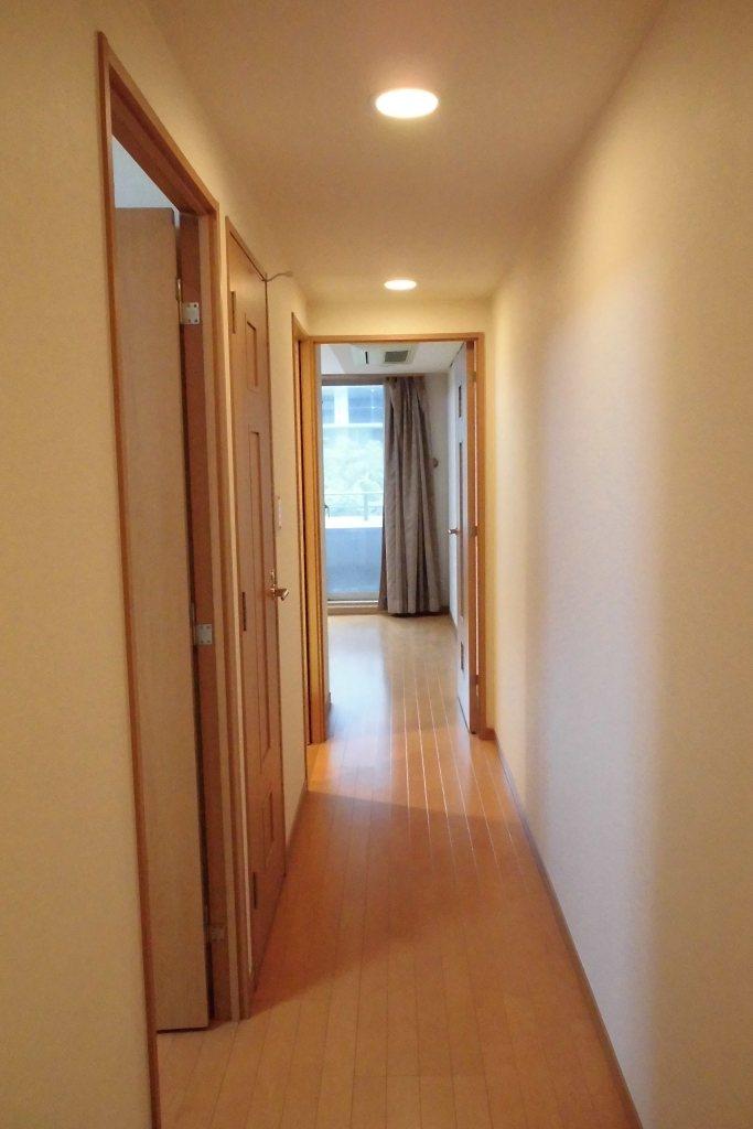 Other introspection. Corridor (October 2013) Shooting