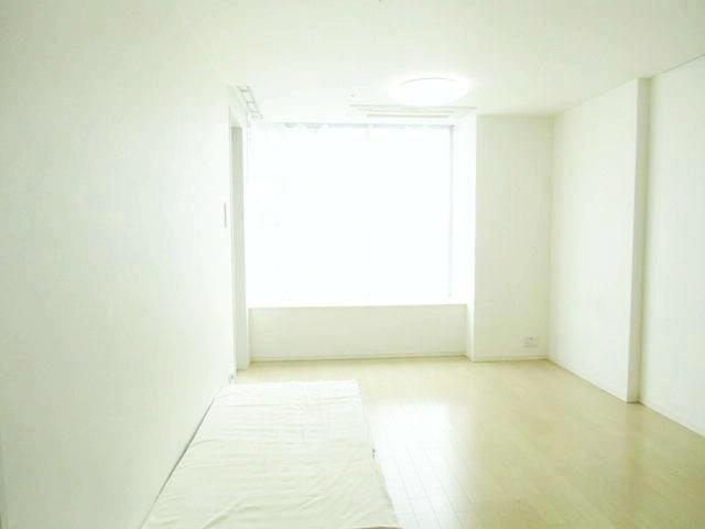 Living. It was taken at the time of vacancy.