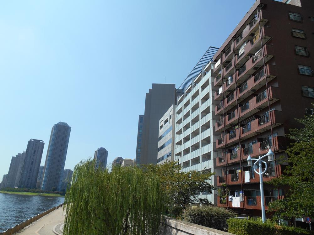 Local appearance photo. Riverside apartment Kayabacho area.