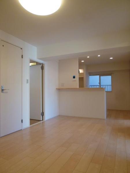 Living. Living plugging of warm light.