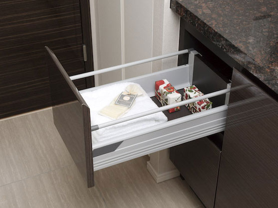 Bathing-wash room.  [Slide rail] Because you are using the + Bull motion blum Co. tandem box rail to the slide rail, You can smooth out.