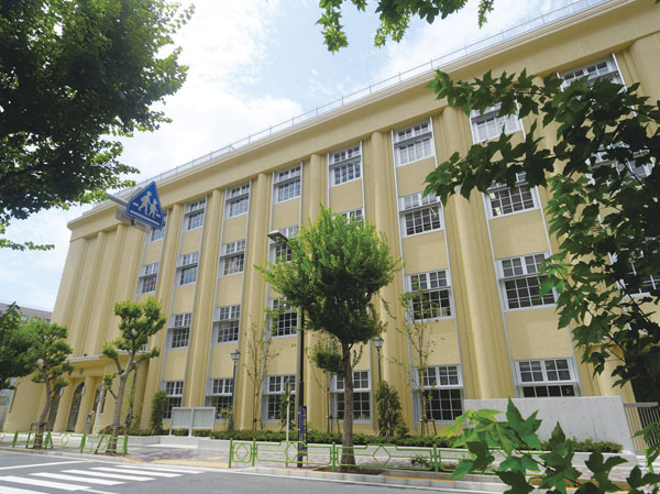 Surrounding environment. Akashi Elementary School ・ Akashi kindergarten (about 60m, 1-minute walk)