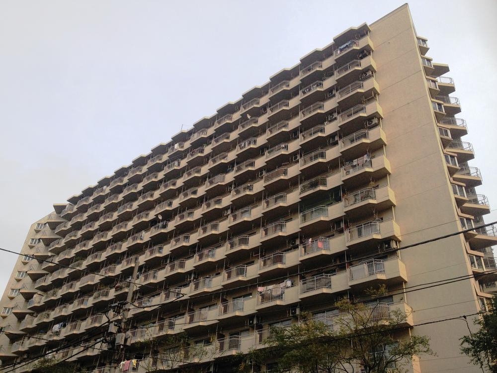 Local appearance photo. Local (12 May 2013) Shooting