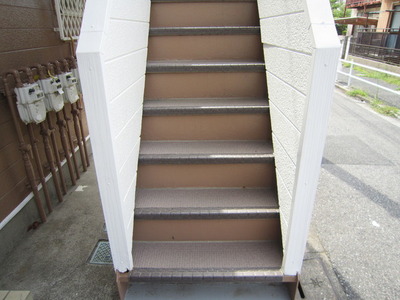 Other common areas. Stairs