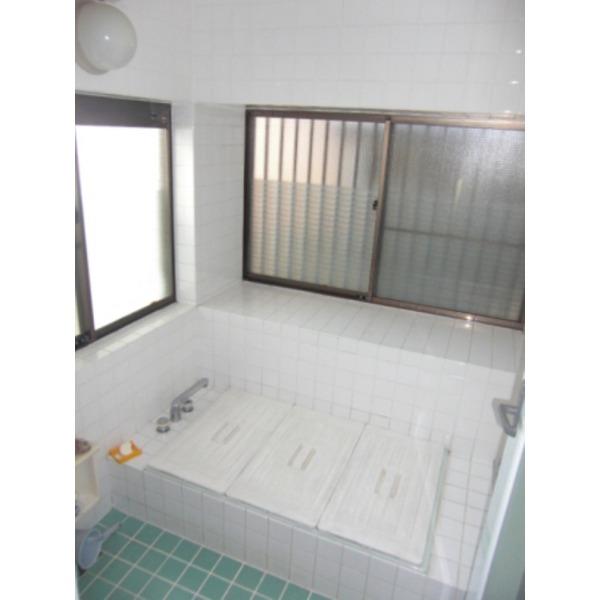 Other local. 1 Kaiyokushitsu