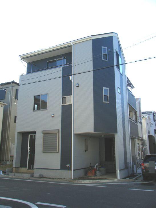 Same specifications photos (appearance). Example of construction (appearance)