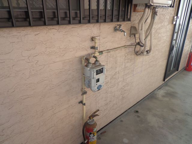 Other room space. Laundry Area