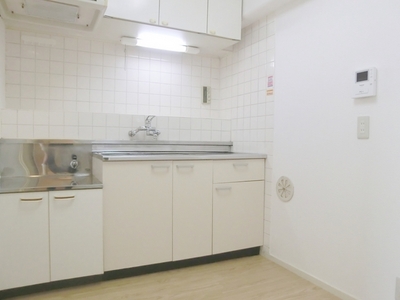 Kitchen. It is a loose use kitchen