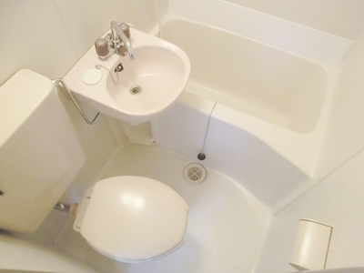 Bath. This bath unit