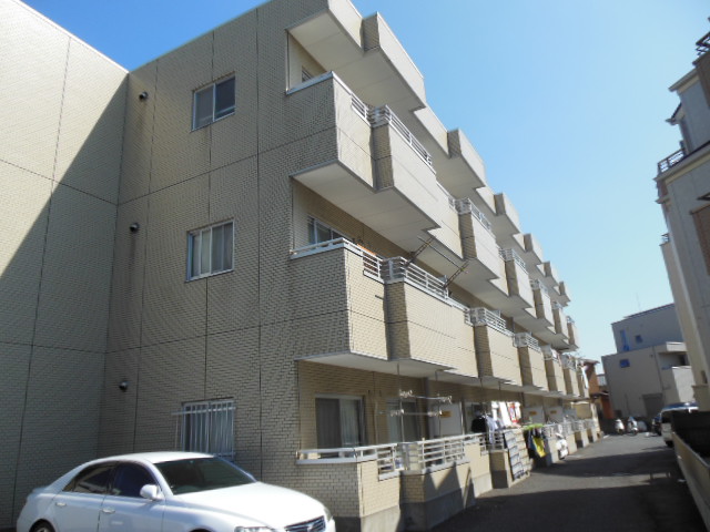 Building appearance. Good per sun