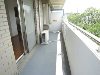 Balcony. Spread of Basukoni