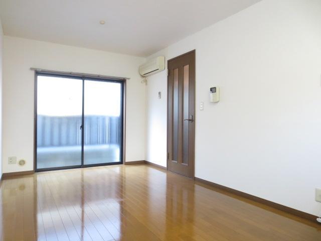 Living and room. Western style room