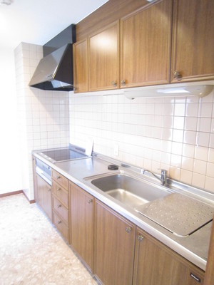 Kitchen. Wide and easy-to-use kitchen. 