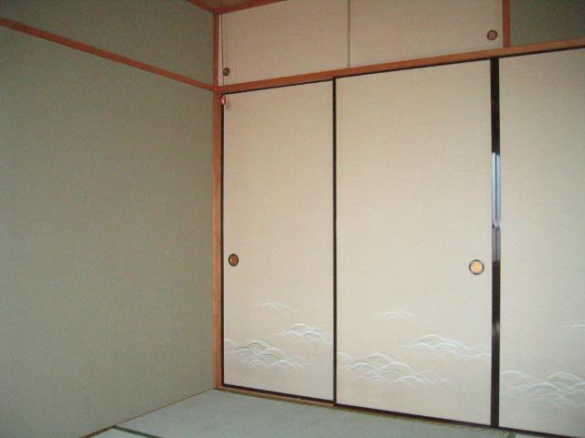 Living and room. Japanese-style room 2