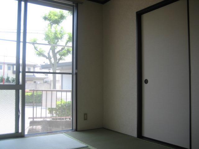 Living and room. Japanese-style room 1