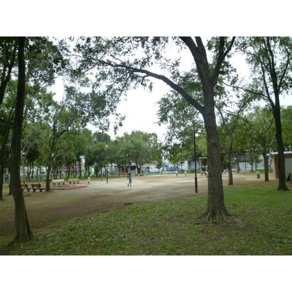 park. Municipal Shinozaki 391m up to 6-chome second Square