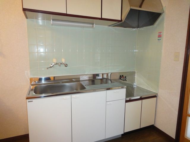 Kitchen. Gas stove installation Allowed