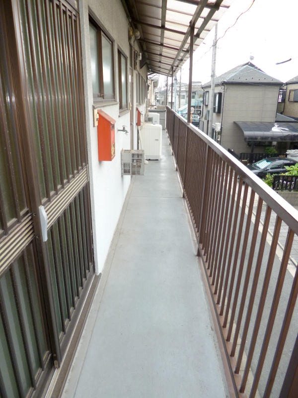 Other common areas. Entrance before