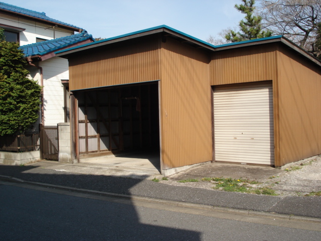 Other room space. Garage