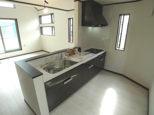 Same specifications photo (kitchen). Kitchen (complete construction cases)