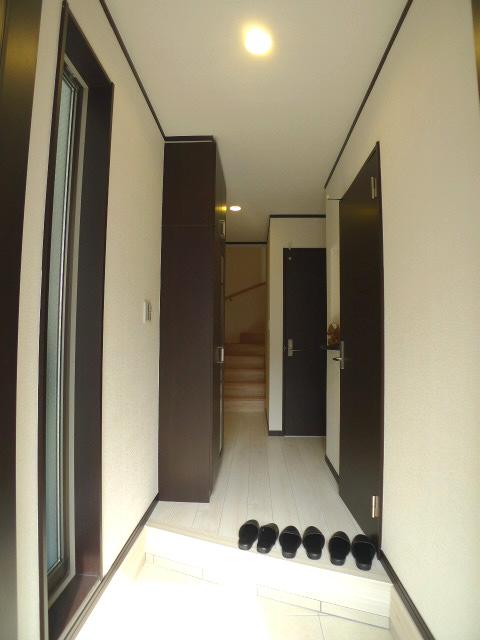 Same specifications photos (Other introspection). Entrance (complete construction cases)