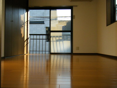 Living and room. Flooring ・ room