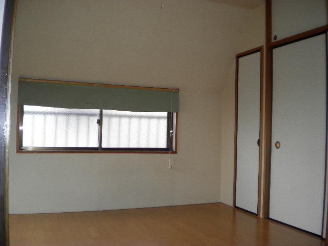 Living and room. Western-style 1