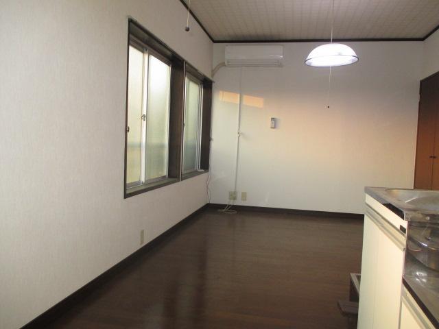 Living and room. Western-style 3